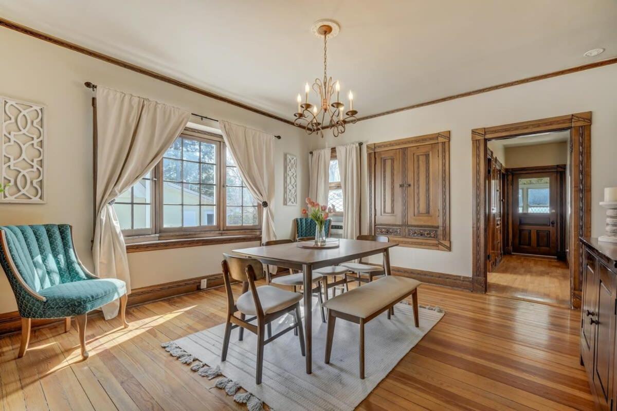 Apartment Elite Embassy Near Downtown Hot Tub & Bbq *