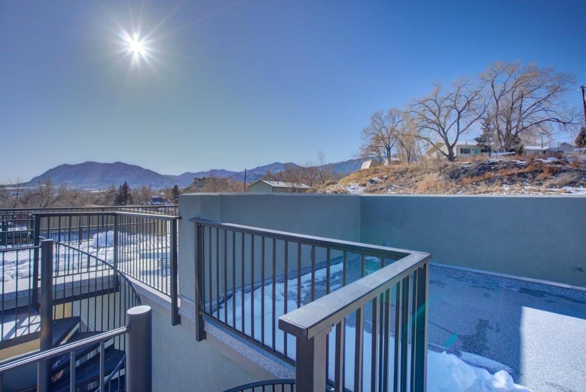 4bd W Rooftop Patio Fire Pit & Mountain Views *