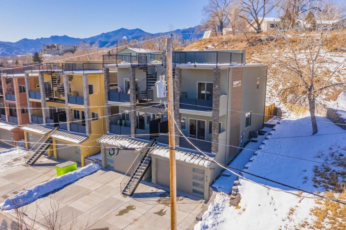 4bd W Rooftop Patio Fire Pit & Mountain Views