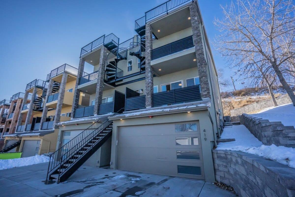 4bd W Rooftop Patio Fire Pit & Mountain Views