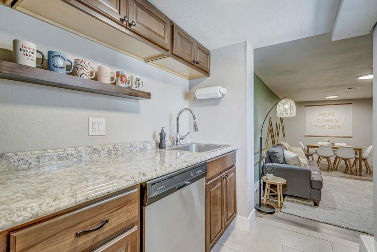 Fullkitchen Smarttv A C King Sunnycolorado Holiday home *