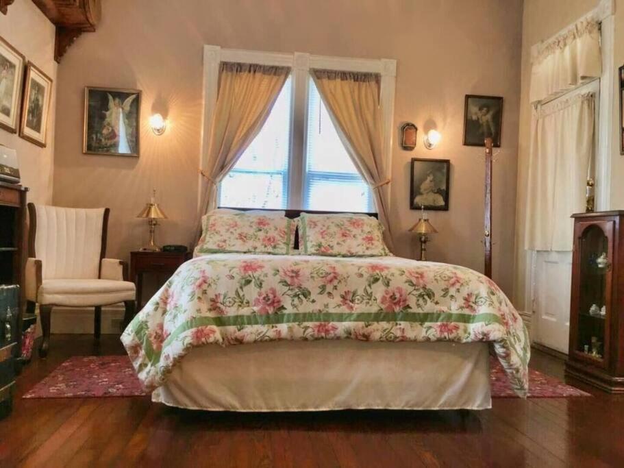 Quaint In Old Colo Villa *