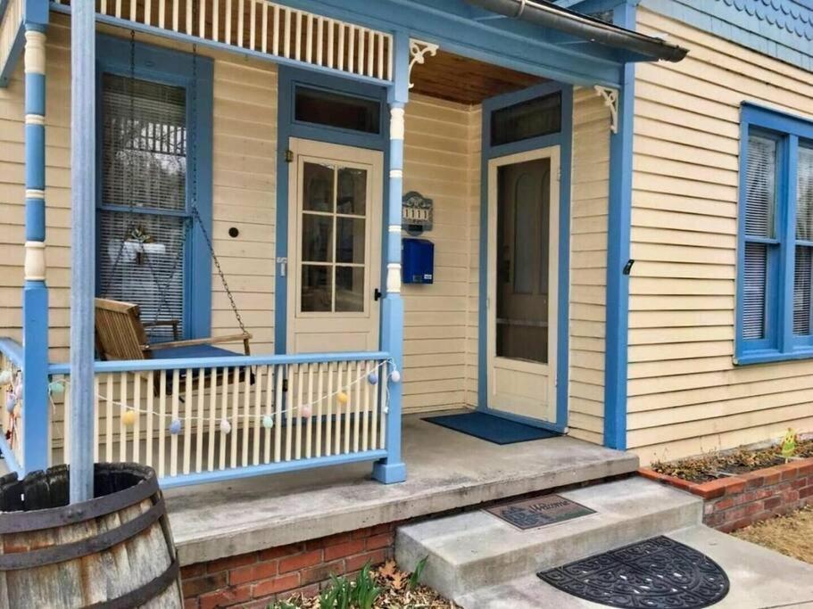 Quaint In Old Colo Colorado Springs