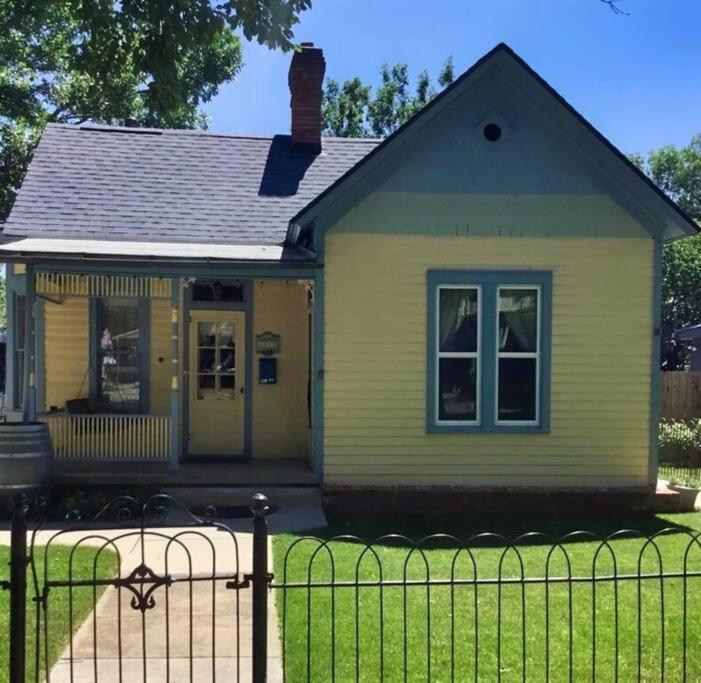 Quaint In Old Colo Villa