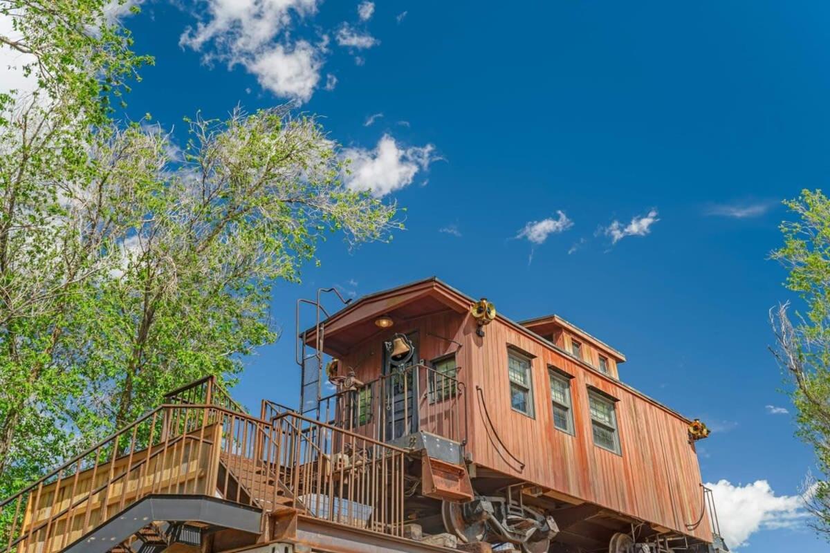 1920s Red Rock Caboose Bike Hike Explore Holiday home Colorado Springs