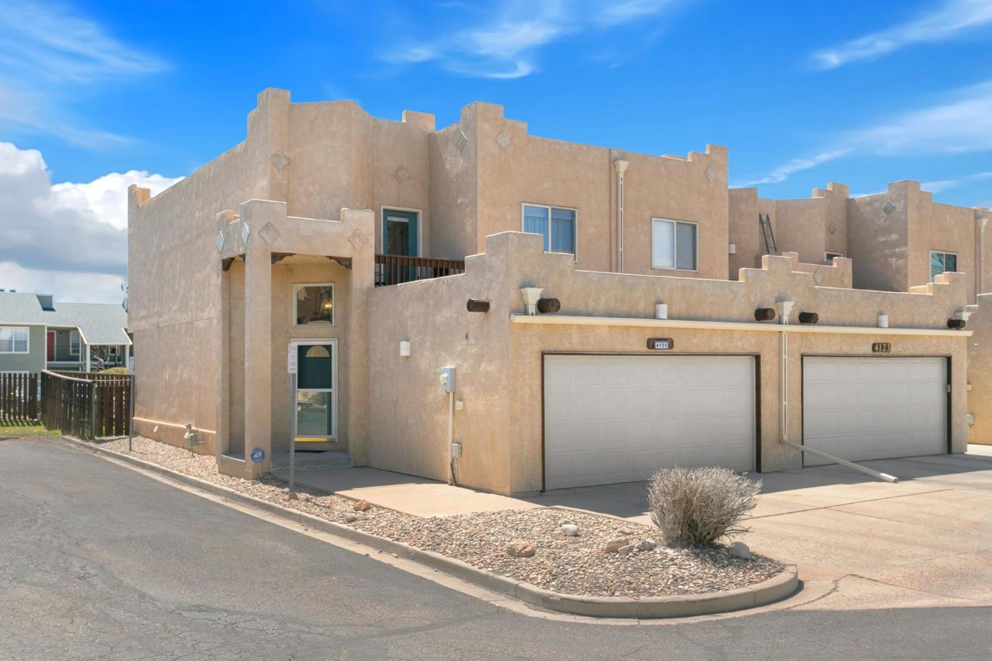 Executive Townhouse To Holiday home Colorado Springs