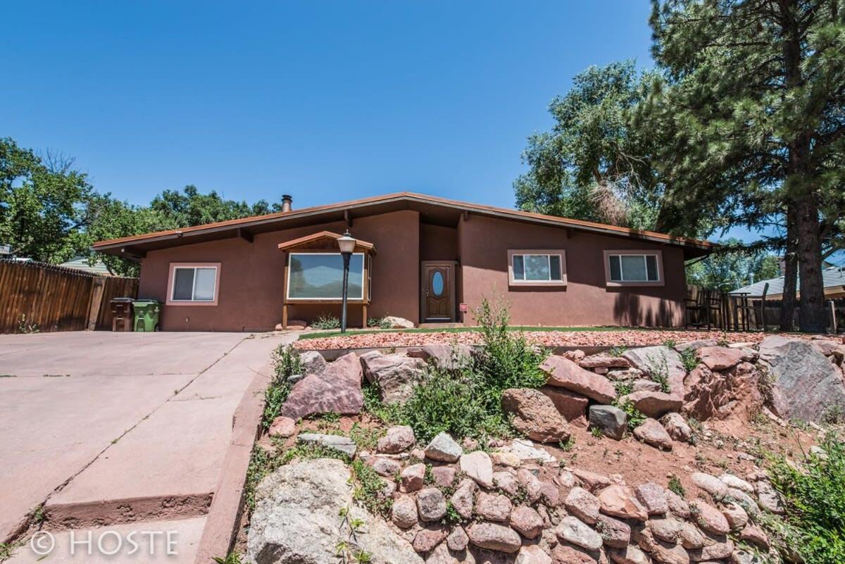 Holiday home *h* New! 4br Garden Of The Gods Retreat *