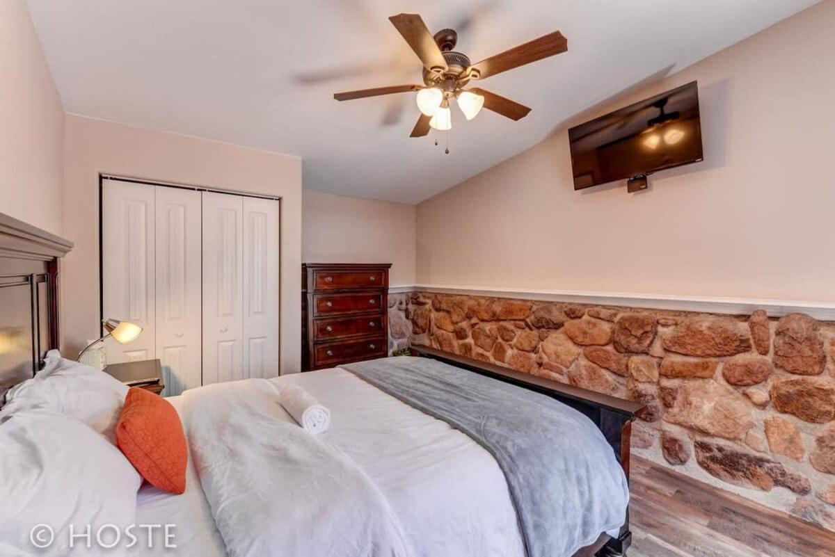 Holiday home *h* New! 4br Garden Of The Gods Retreat *