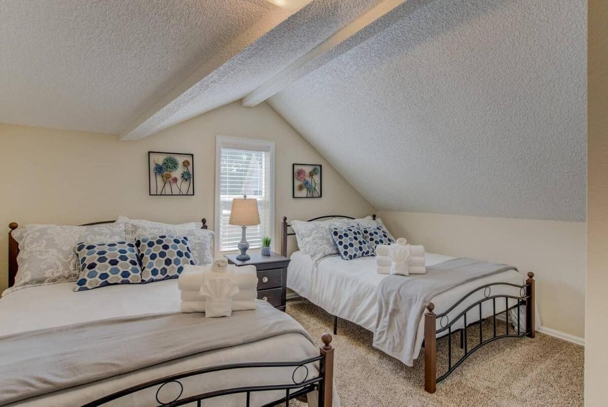 3br Downtown - New Hot Tub - Olympic Training Center