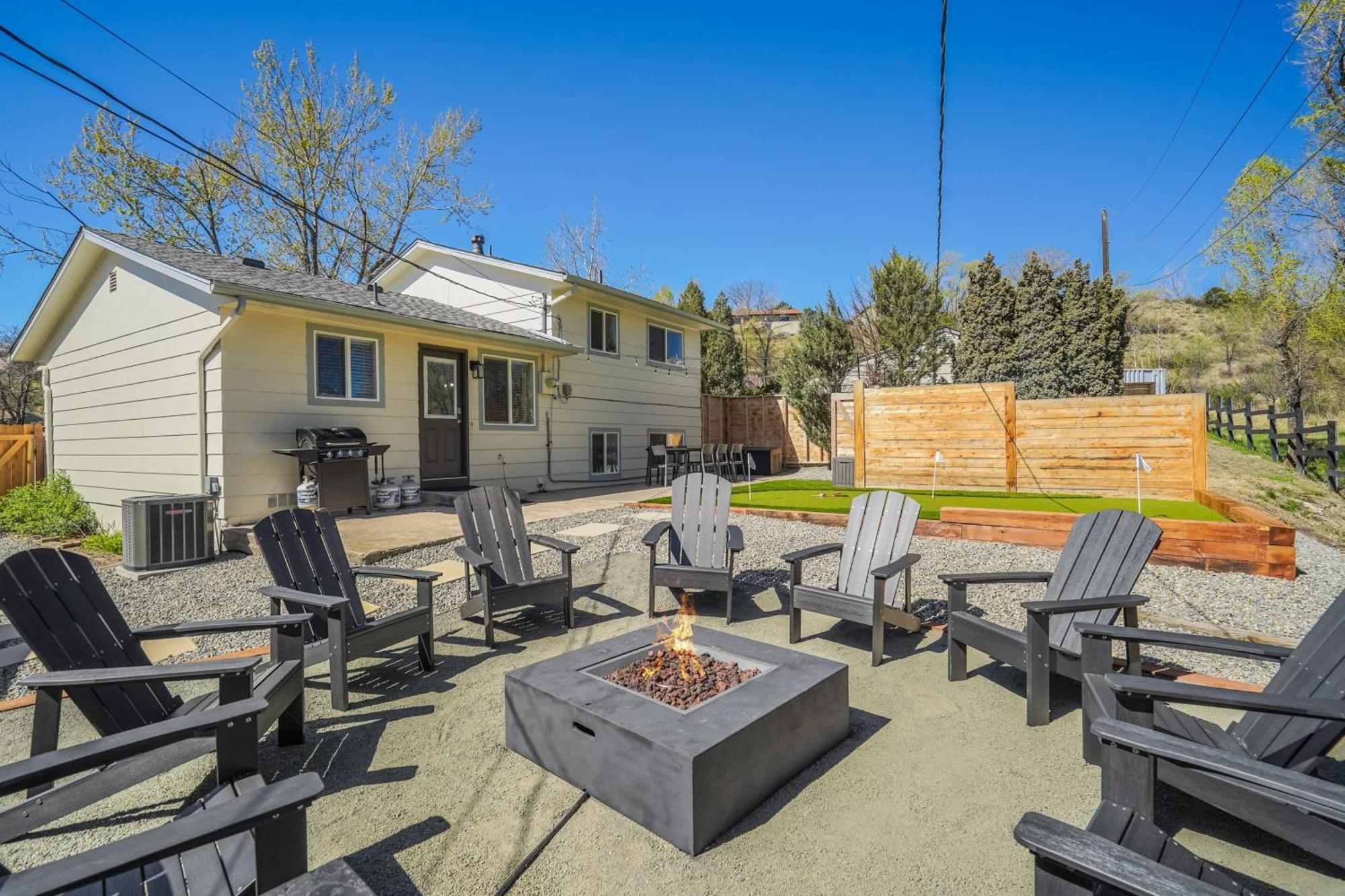 Holiday home Tonka Valley - Chic Hot Tub Bbq Fire Pit *
