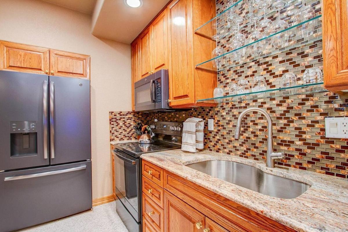 Fox Run Lux Private Nature Views Aplus Spot Colorado Springs