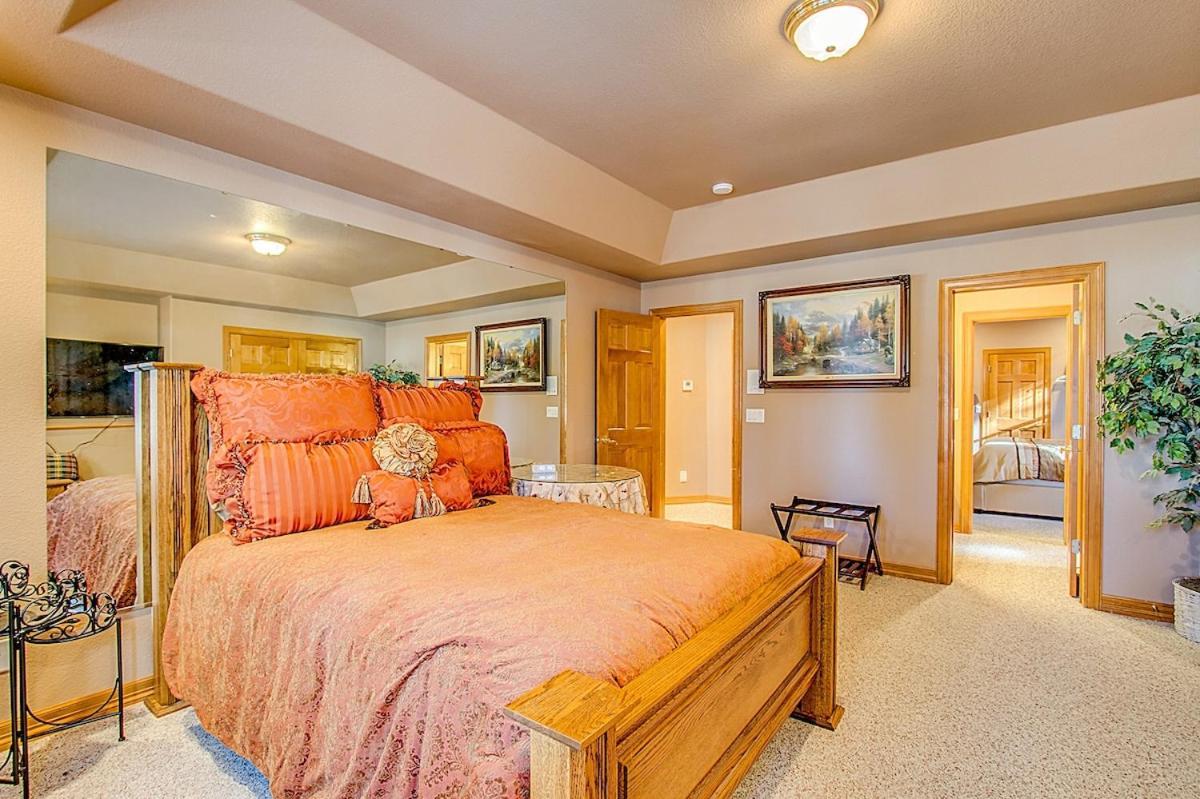 Fox Run Lux Private Nature Views Aplus Spot Colorado Springs