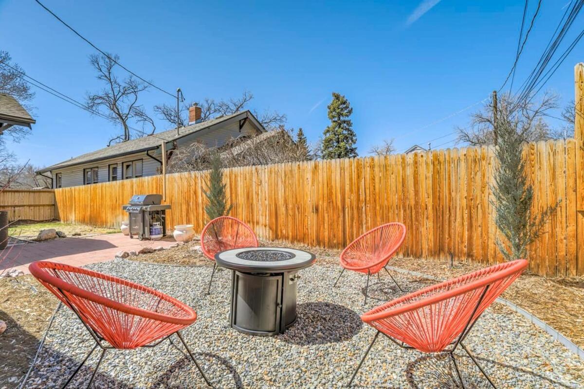 Holiday home 3bd Downtown Family Escape Grill Fire Pit Colorado Springs