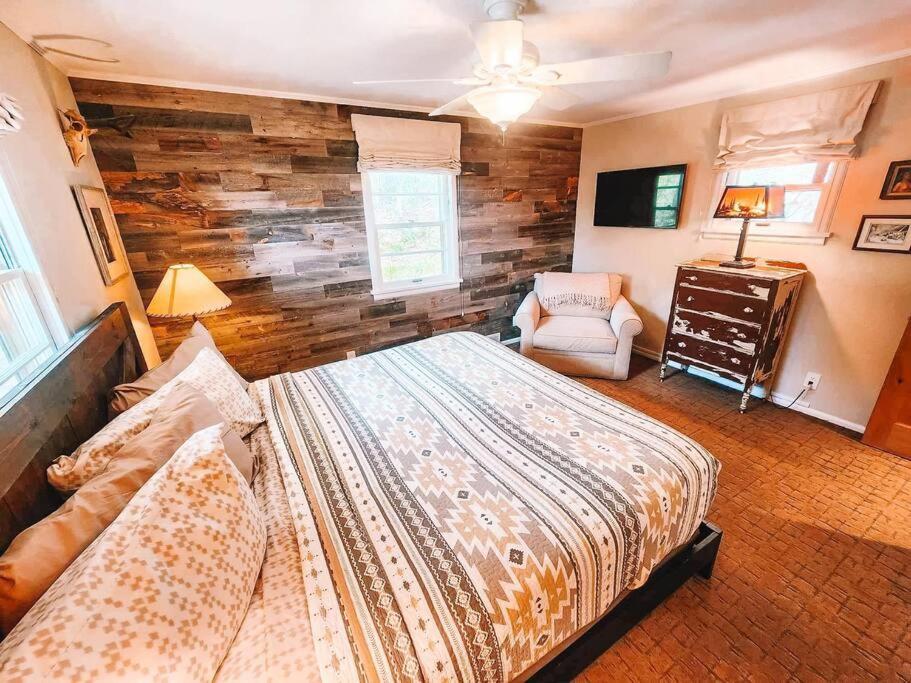 Villa Gorgeous By Broadmoor Cheyenne Mtn Zoo Colorado Springs
