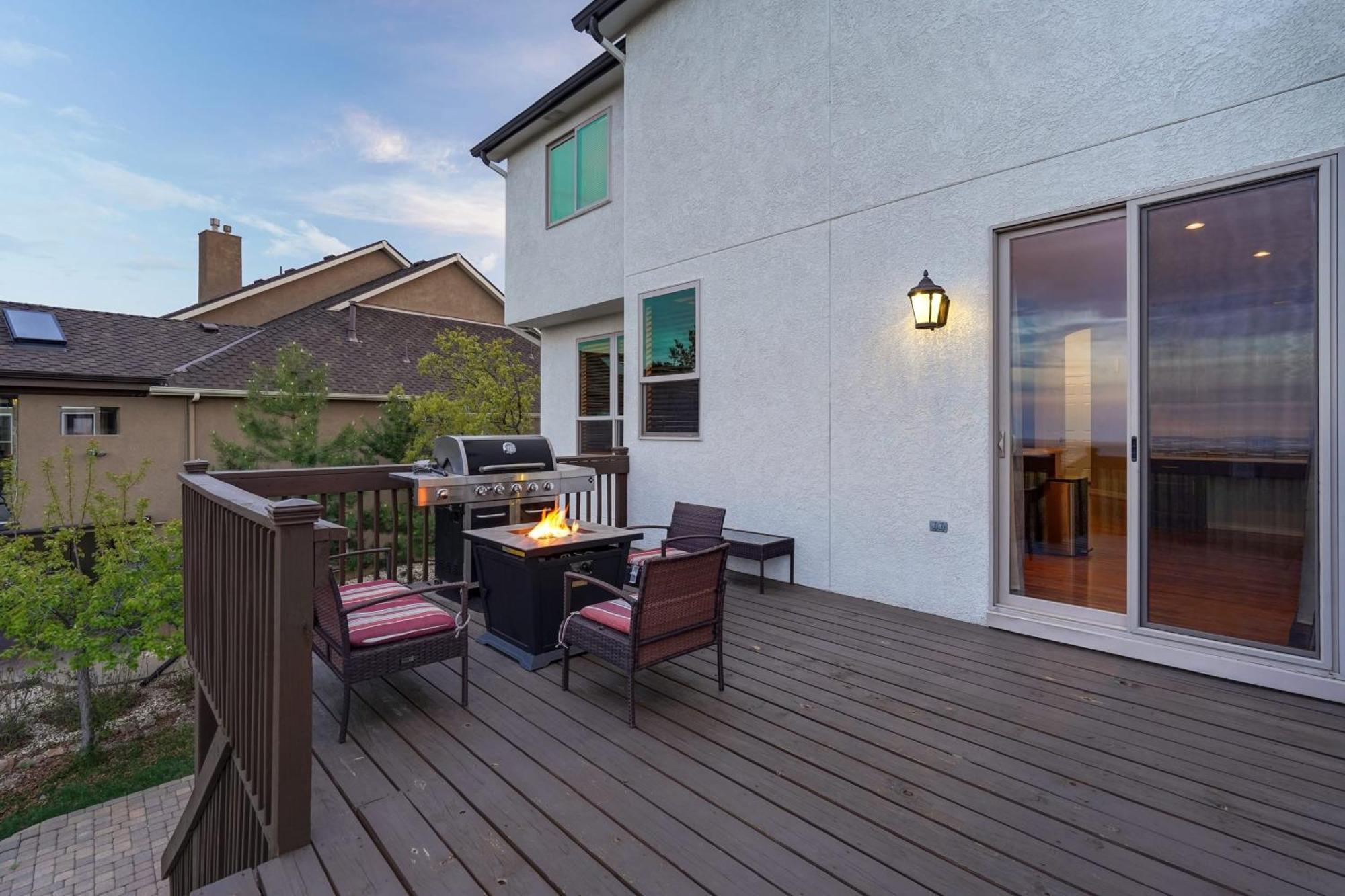 Space Command A Views Bbq Games Prime Location Holiday home Colorado Springs