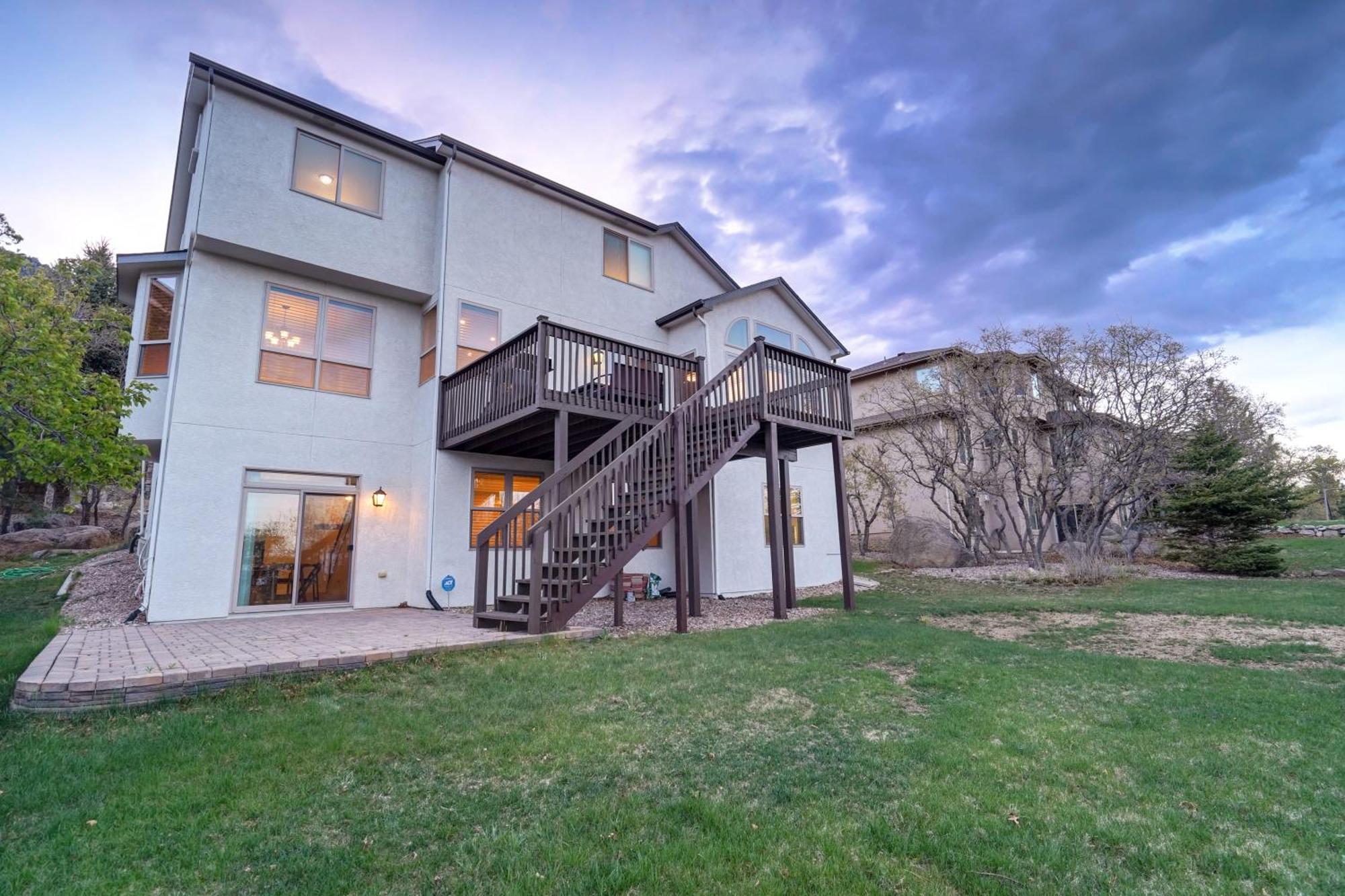 Space Command A Views Bbq Games Prime Location Holiday home Colorado Springs