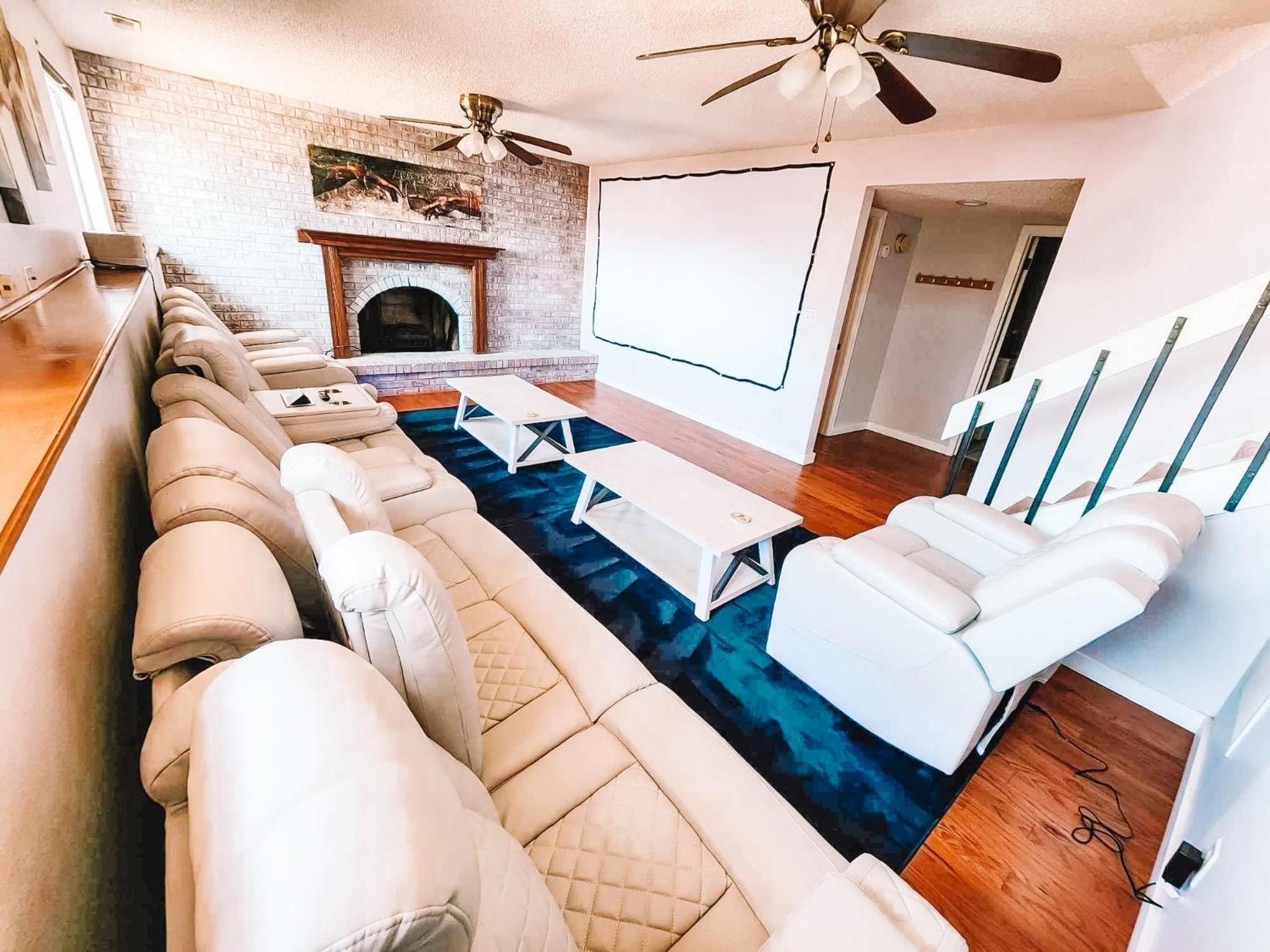 Theater Pet Friendly Near Af Academy Peaceful * Colorado Springs