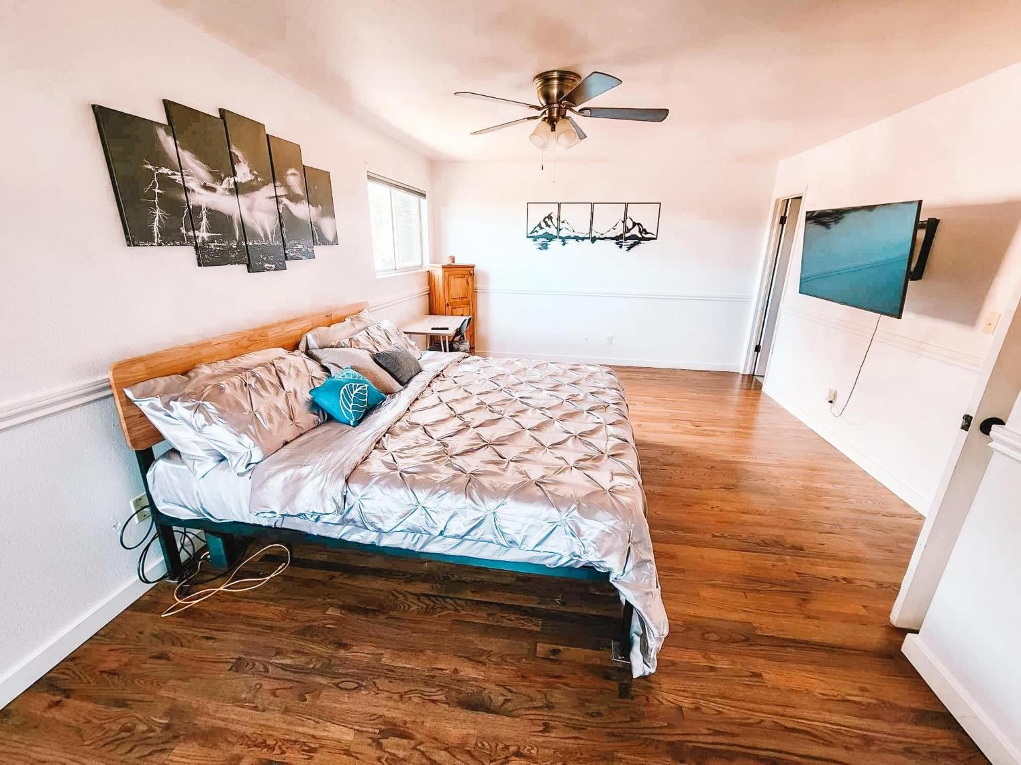 Villa Theater Pet Friendly Near Af Academy Peaceful
