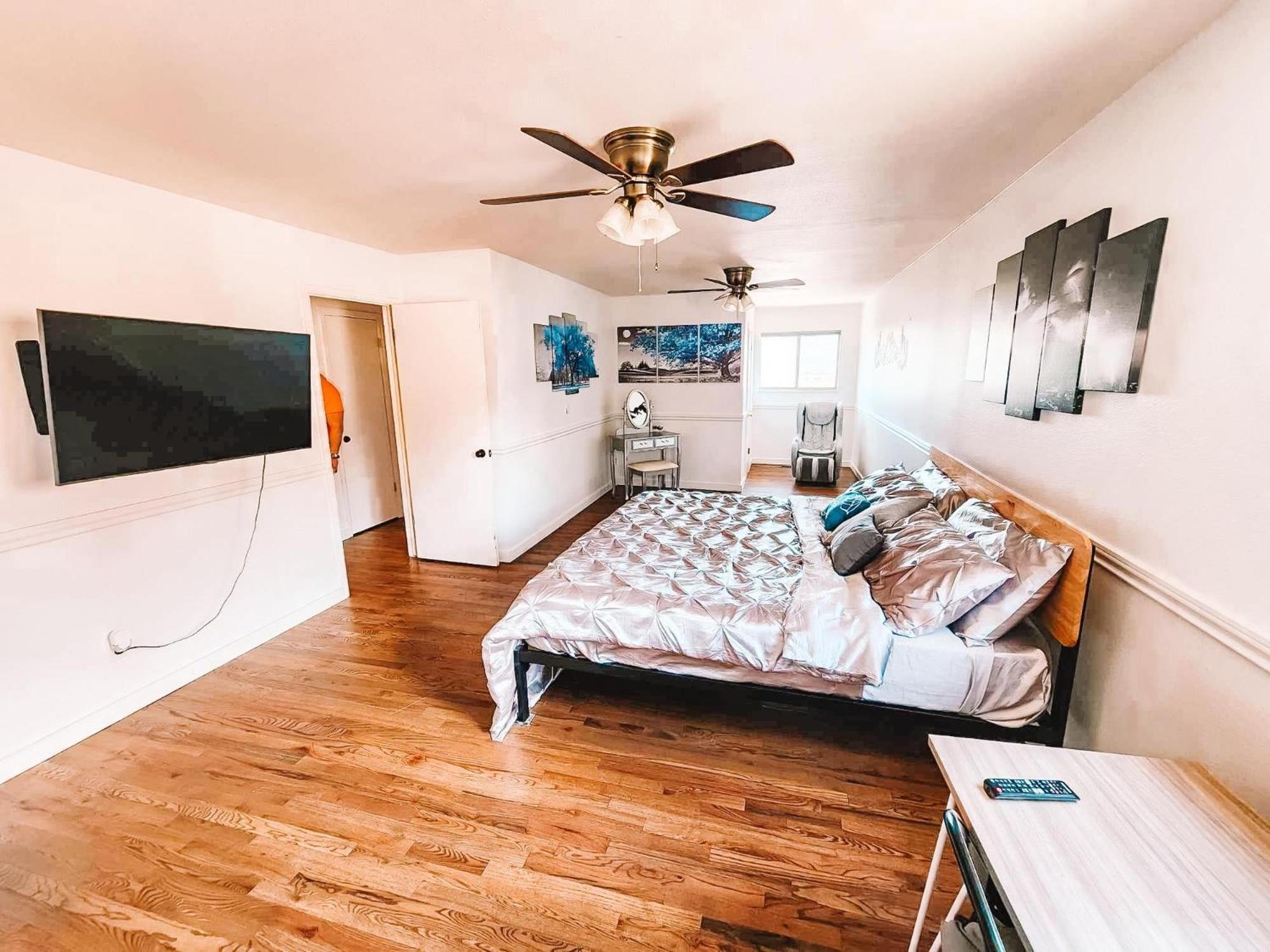 Villa Theater Pet Friendly Near Af Academy Peaceful Colorado Springs