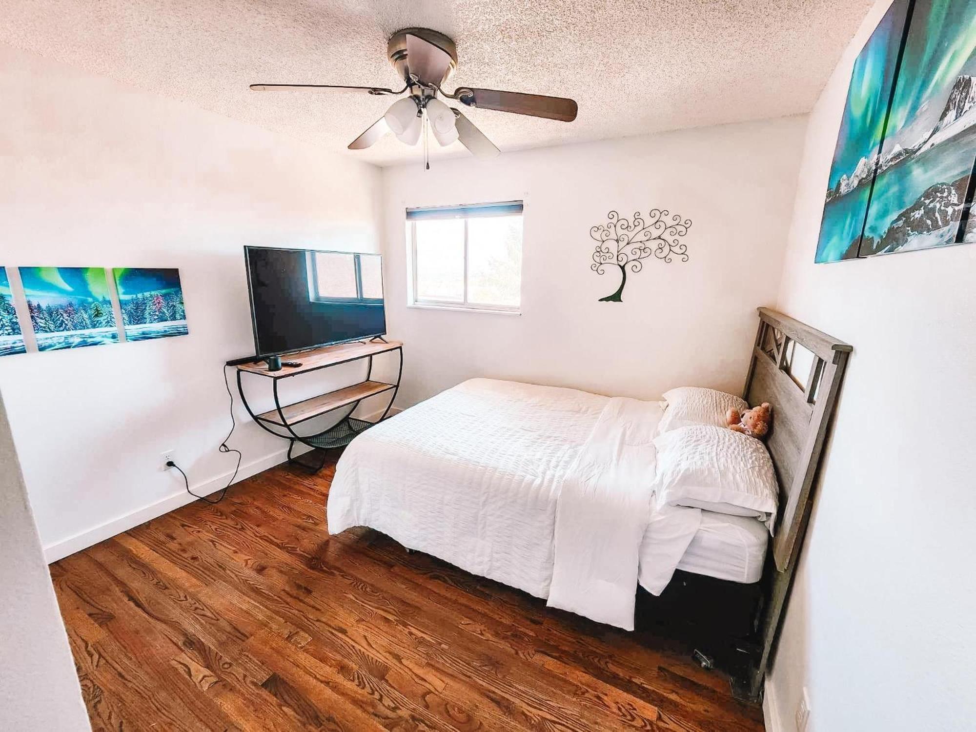 Villa Theater Pet Friendly Near Af Academy Peaceful Colorado Springs