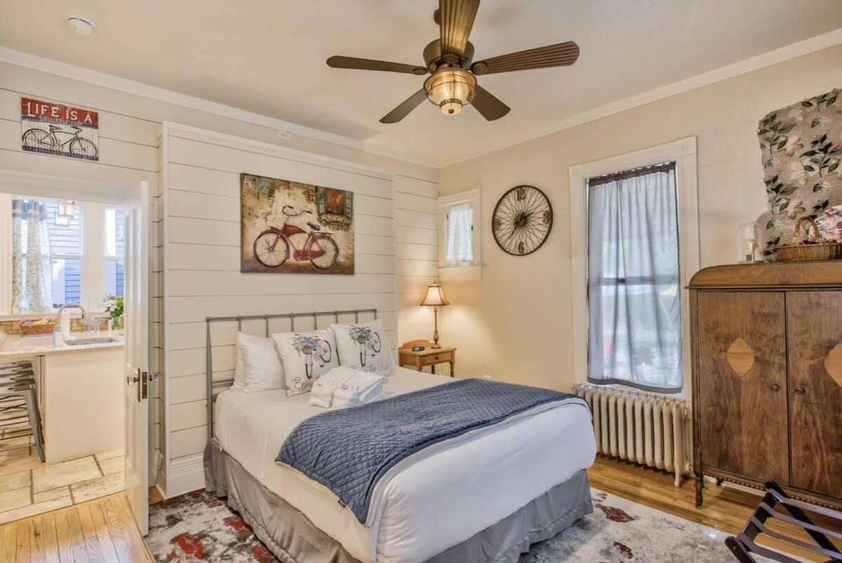 Victorian Charm With Hot Tub & Fire Pit Downtown Colorado Springs