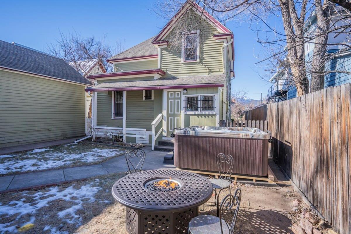 Victorian Charm With Hot Tub & Fire Pit Downtown *