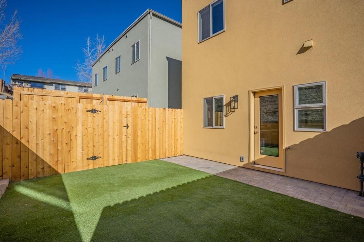 Huge Epic Views 2 Rooftop Lounges Prime Area Colorado Springs