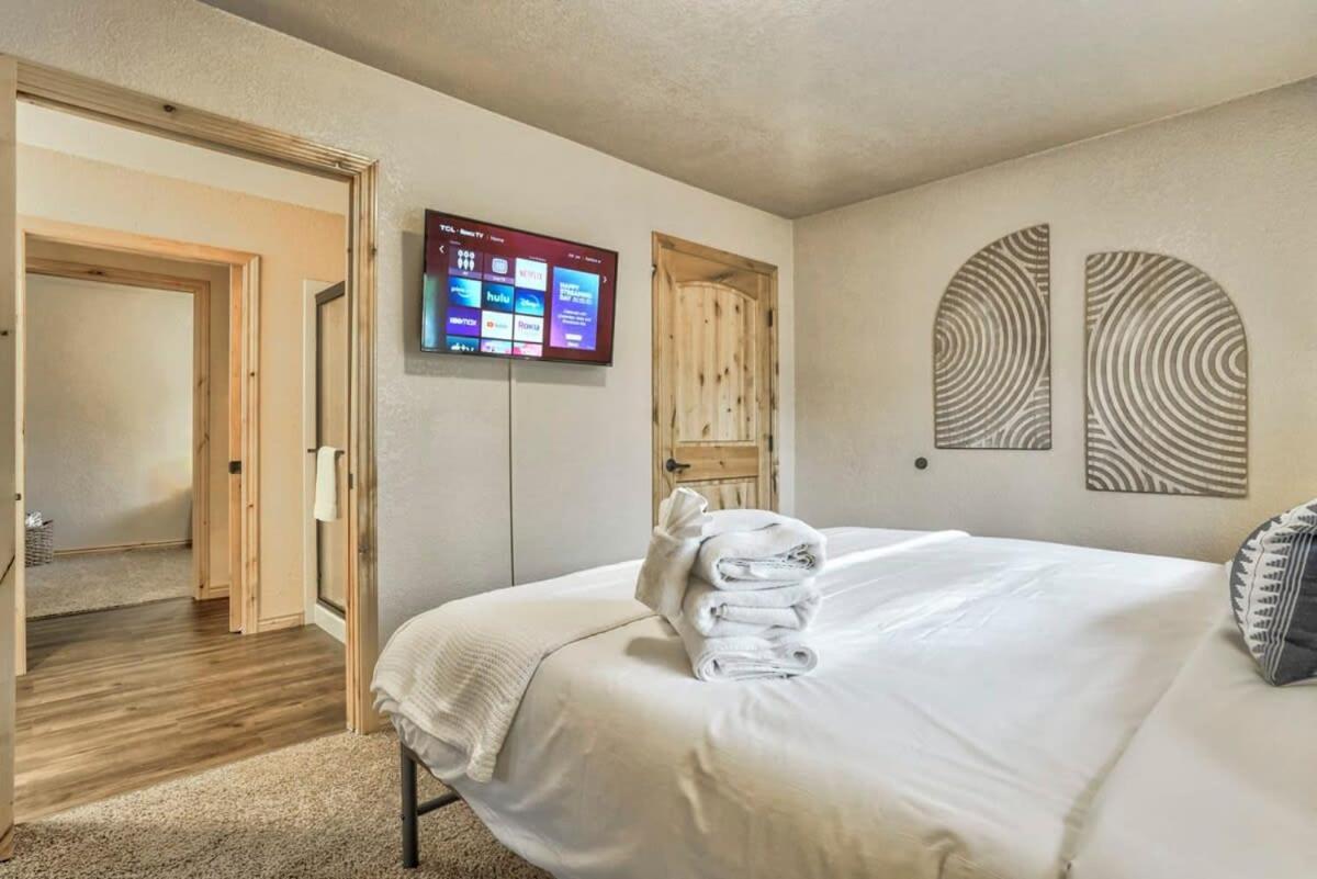 5bd Two Homes Firepit Great Family Vacation Area Colorado Springs