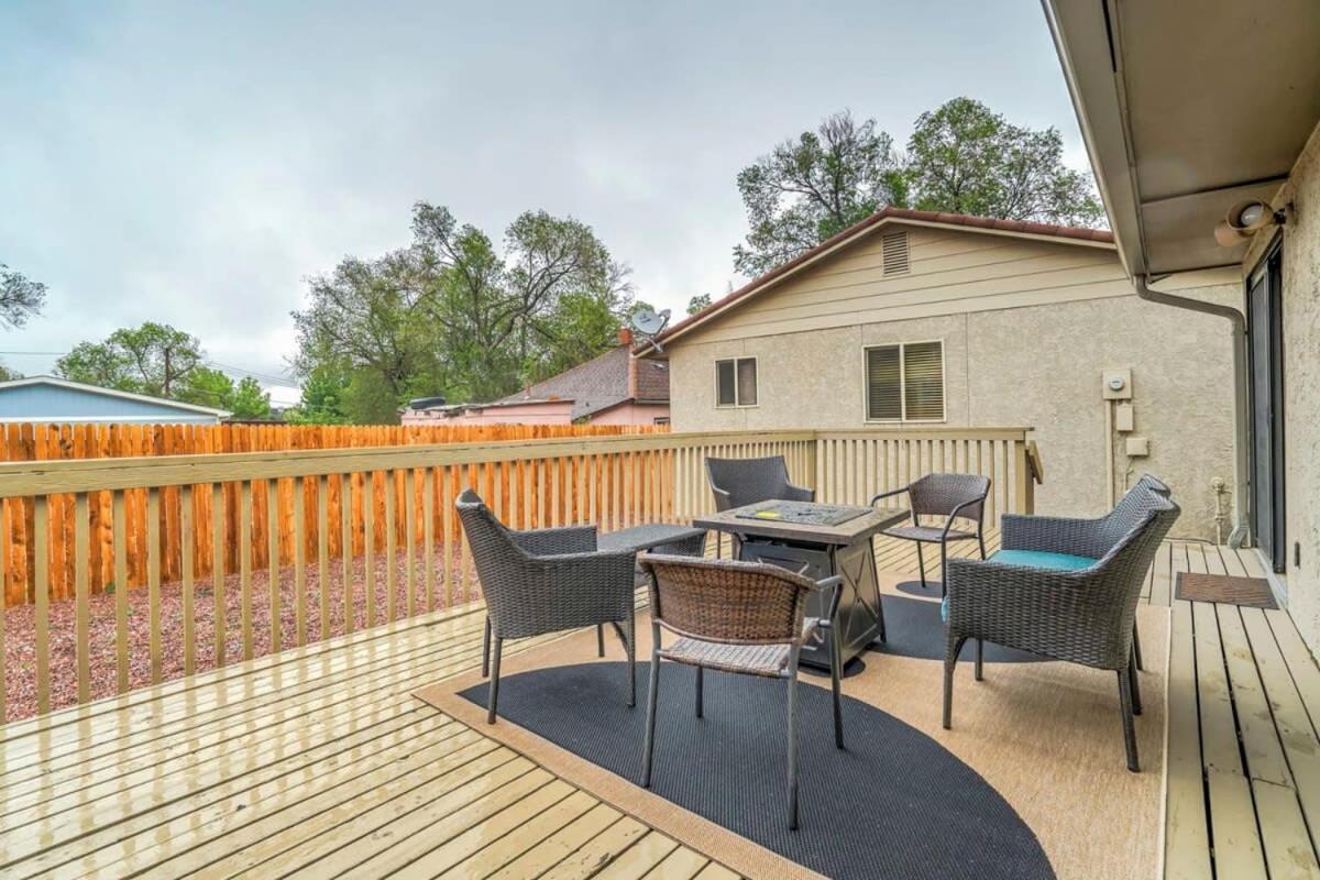 5bd Two Homes Firepit Great Family Vacation Area Holiday home Colorado Springs