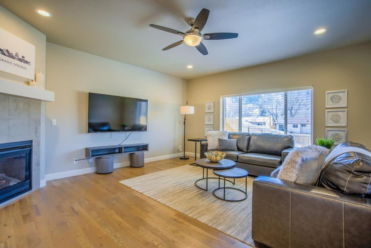 8bd Mnt Views Oasis Near Garden Of The Gods Ideal For Groups Holiday home Colorado Springs