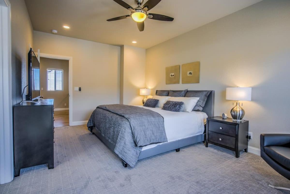 Holiday home 8bd Mnt Views Oasis Near Garden Of The Gods Ideal For Groups