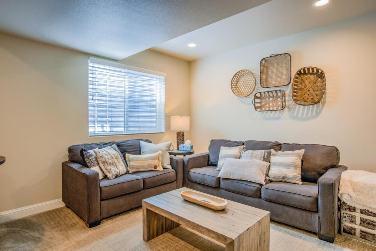 8bd Mnt Views Oasis Near Garden Of The Gods Ideal For Groups