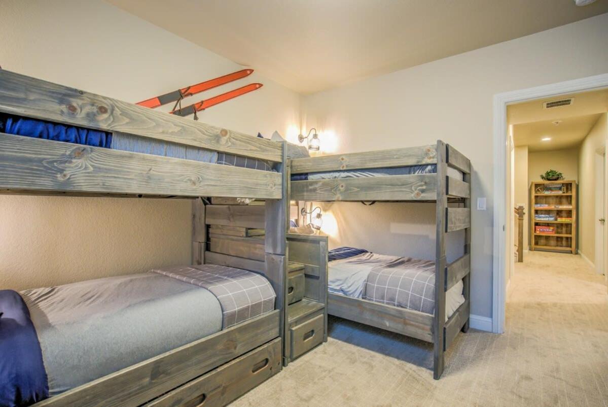 8bd Mnt Views Oasis Near Garden Of The Gods Ideal For Groups