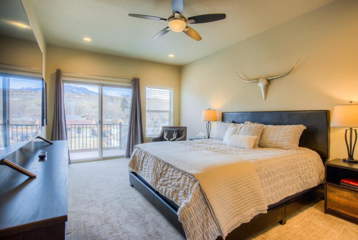 Holiday home 8bd Mnt Views Oasis Near Garden Of The Gods Ideal For Groups Colorado Springs