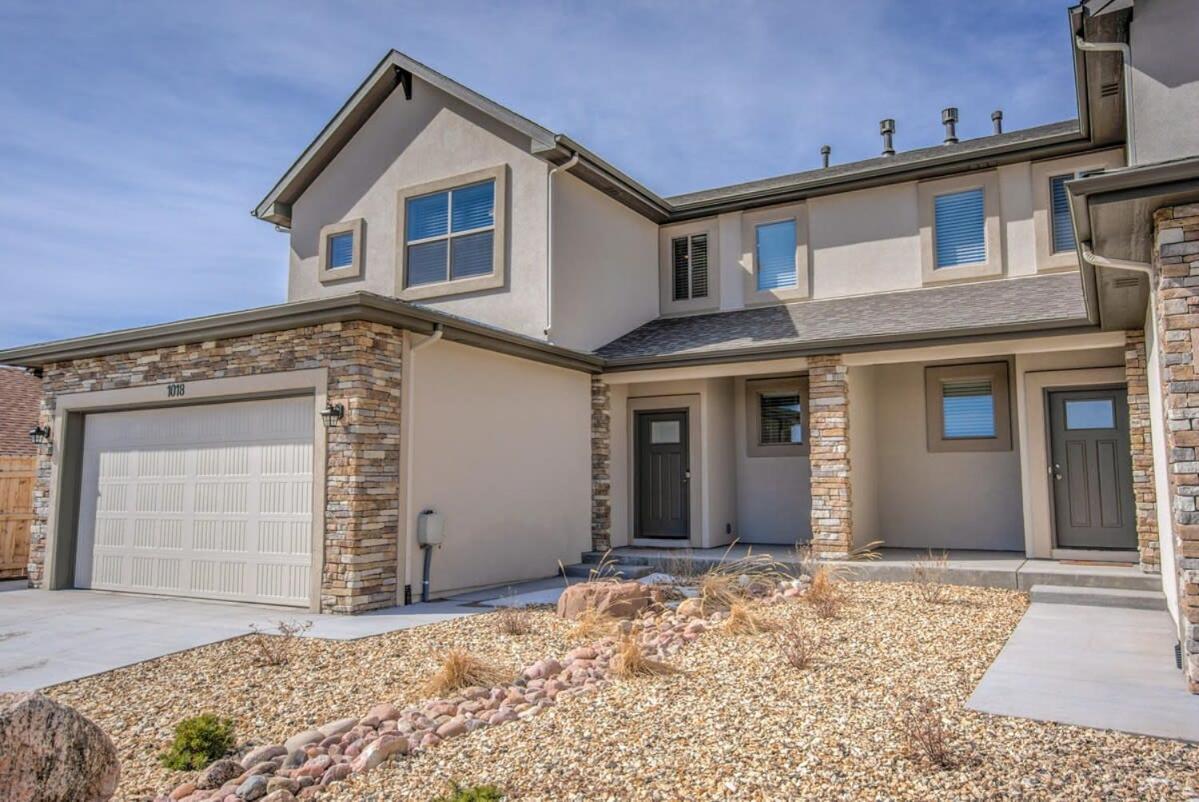 8bd Mnt Views Oasis Near Garden Of The Gods Ideal For Groups