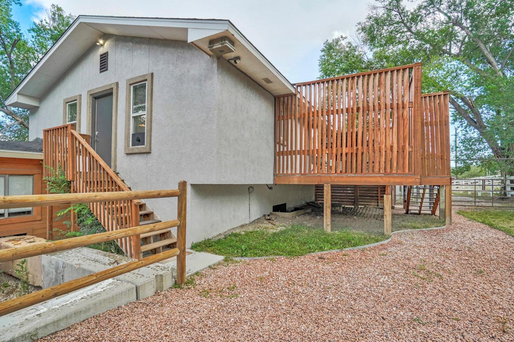 The Loft ~ Smart Tv ~ Firepit ~ Self Check-in *
