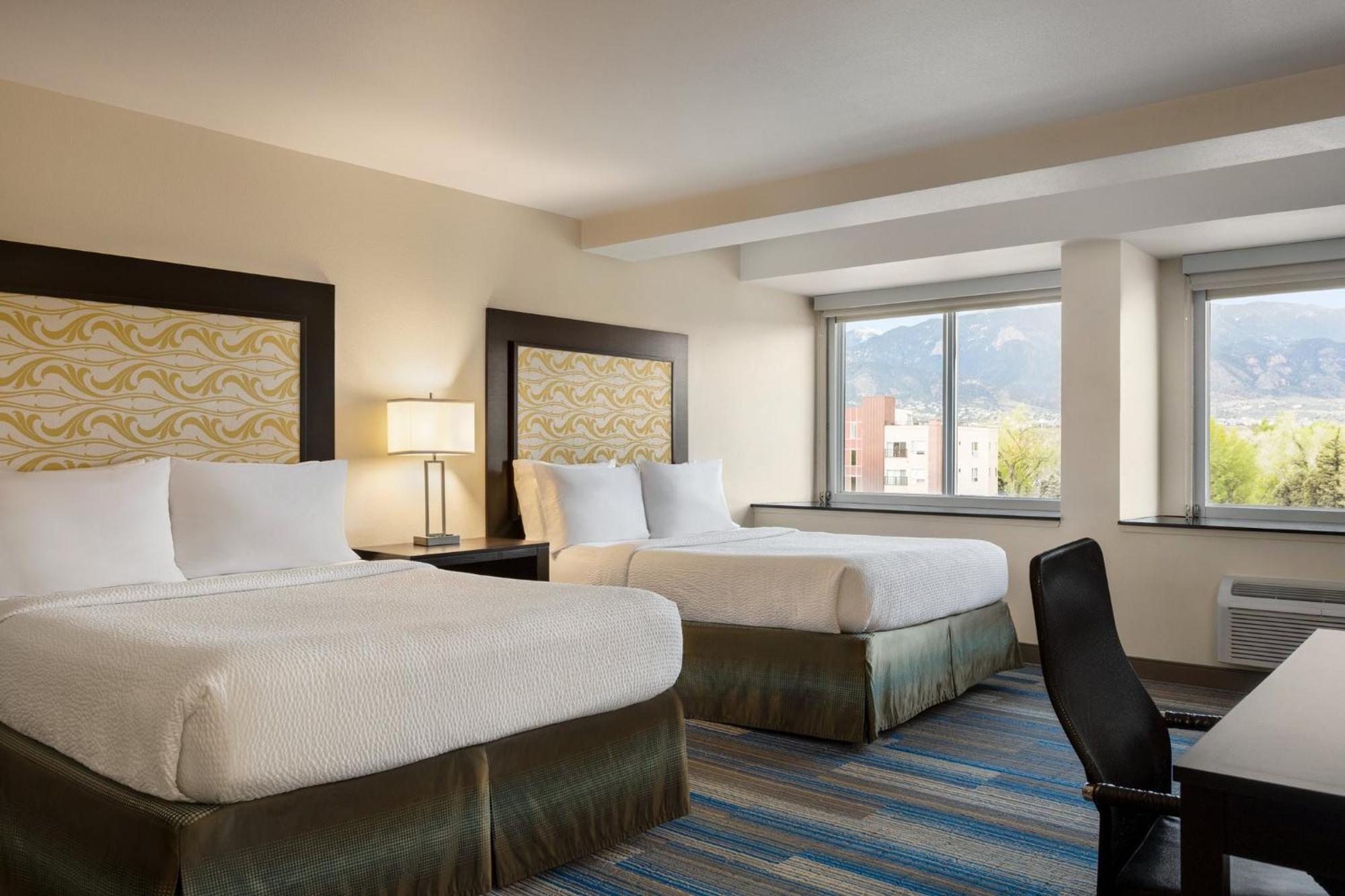 Express & By Ihg