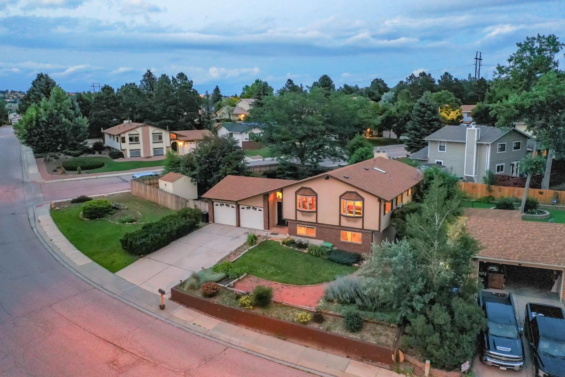 Colorado Retreat-king-pikes Peak View-foosball Holiday home *