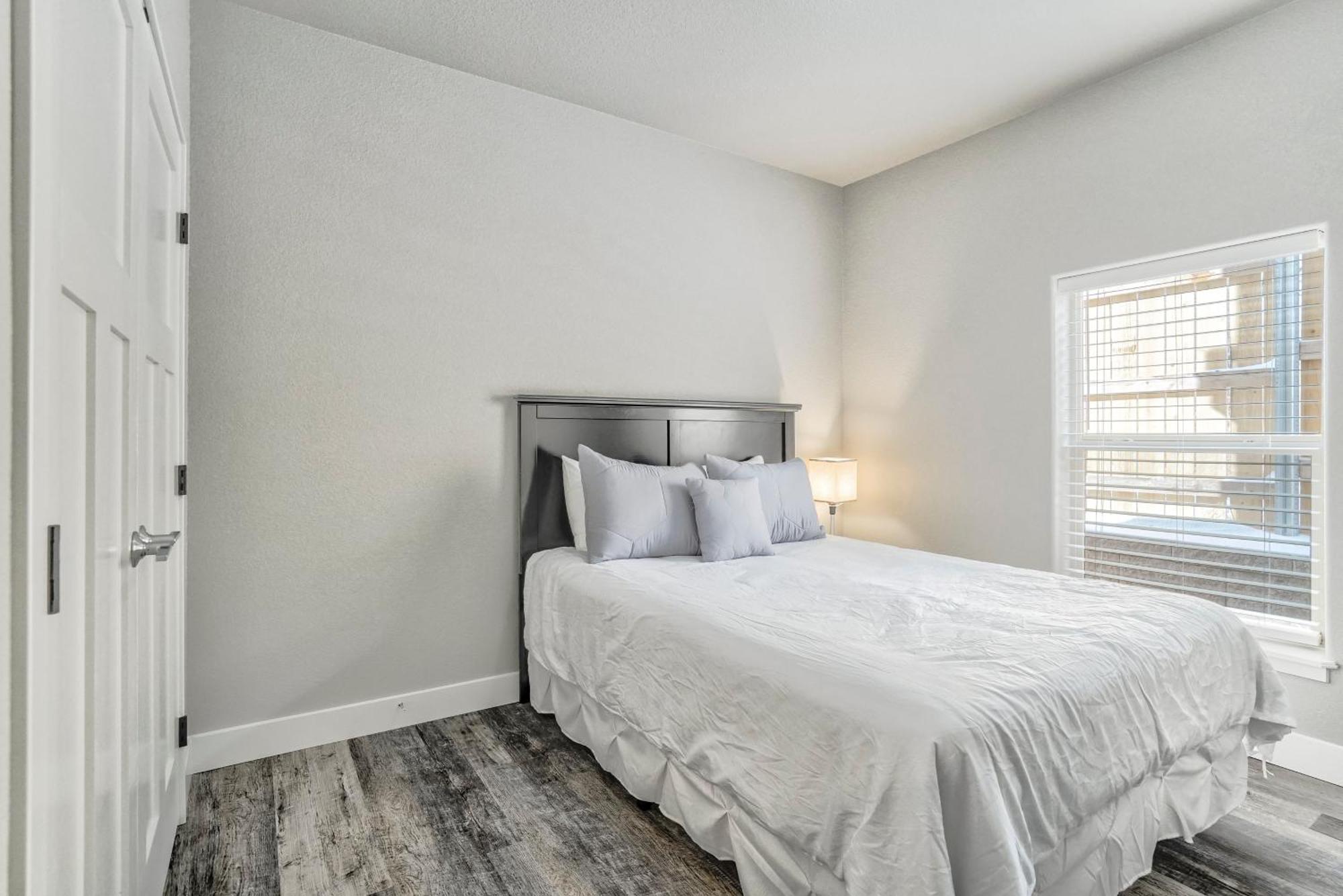 Holiday home Ground Floor Condo-mins To Downtown-pet Friendly Colorado Springs