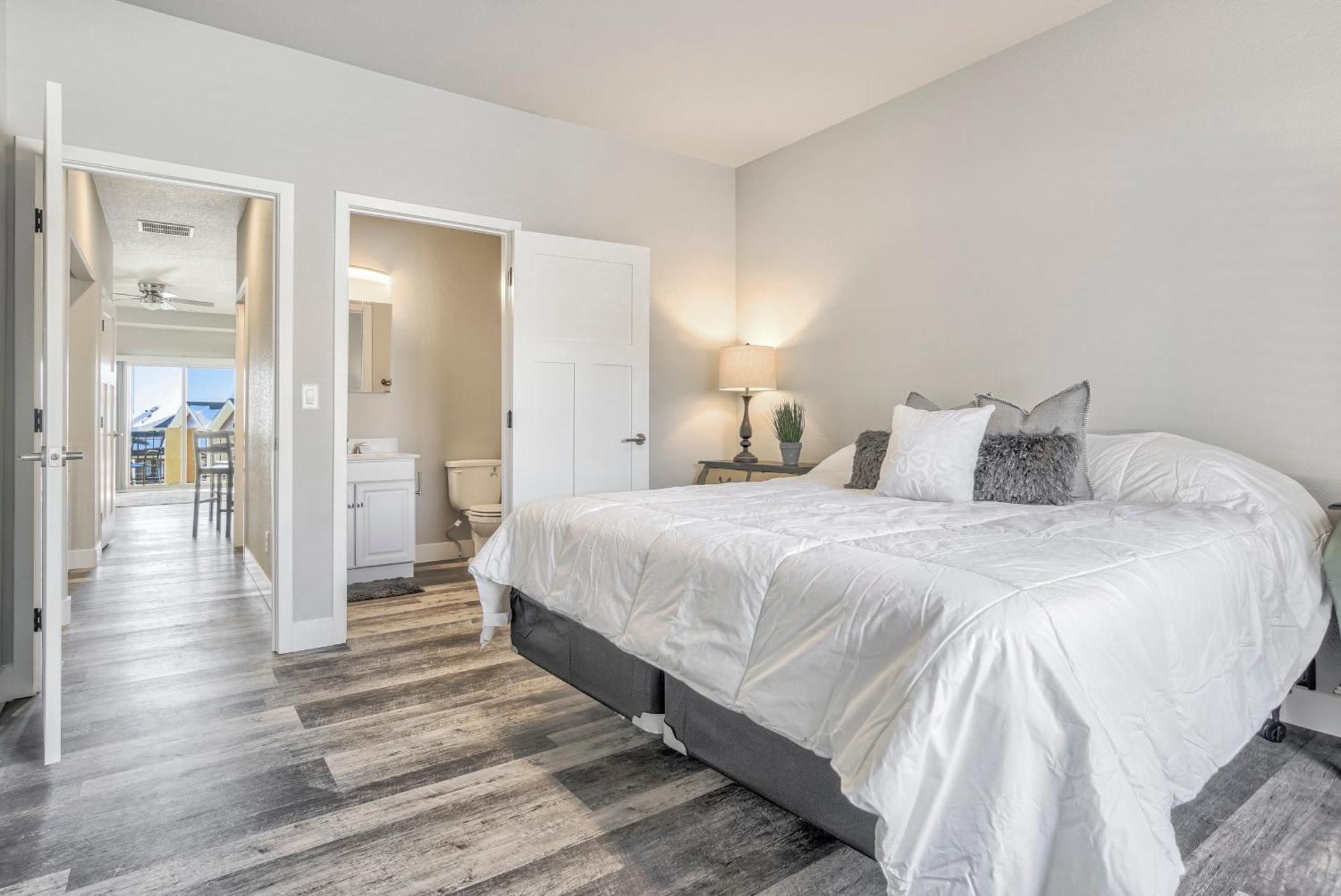 New Upper With Deck-pet Friendly-usafa * Colorado Springs