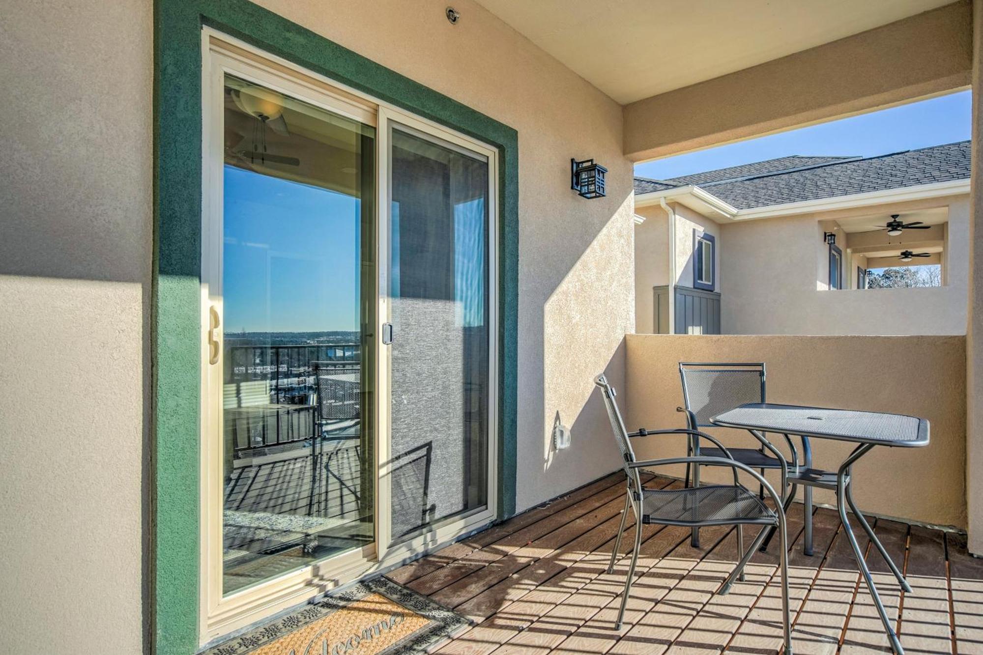 New Upper Condo-covered Deck-pet Friendly *