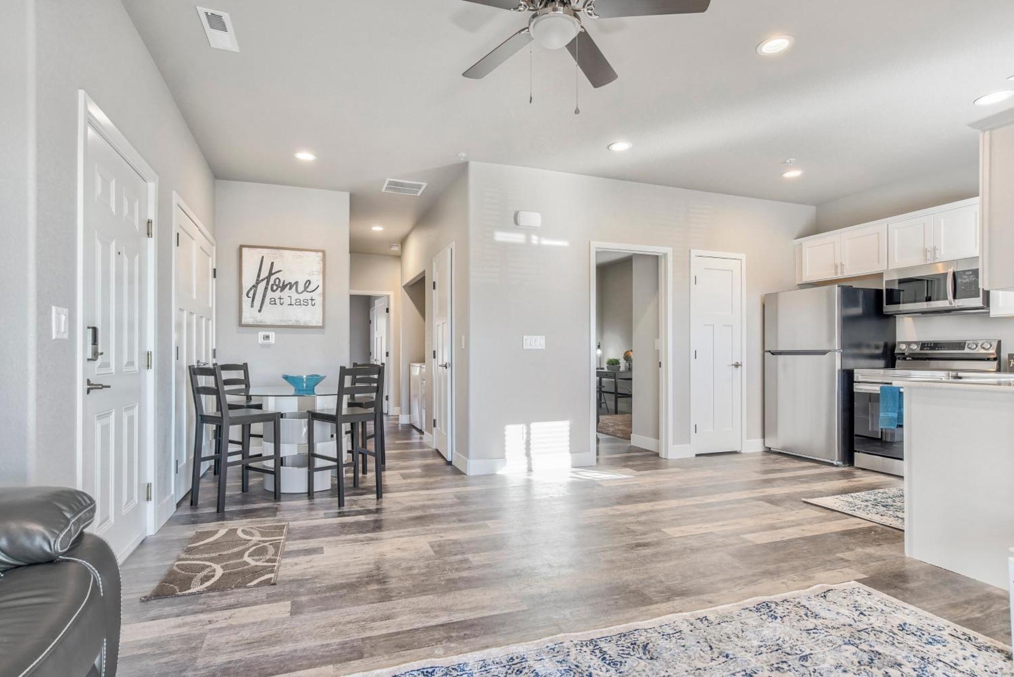 New Upper With Deck-pet Friendly-usafa * Colorado Springs