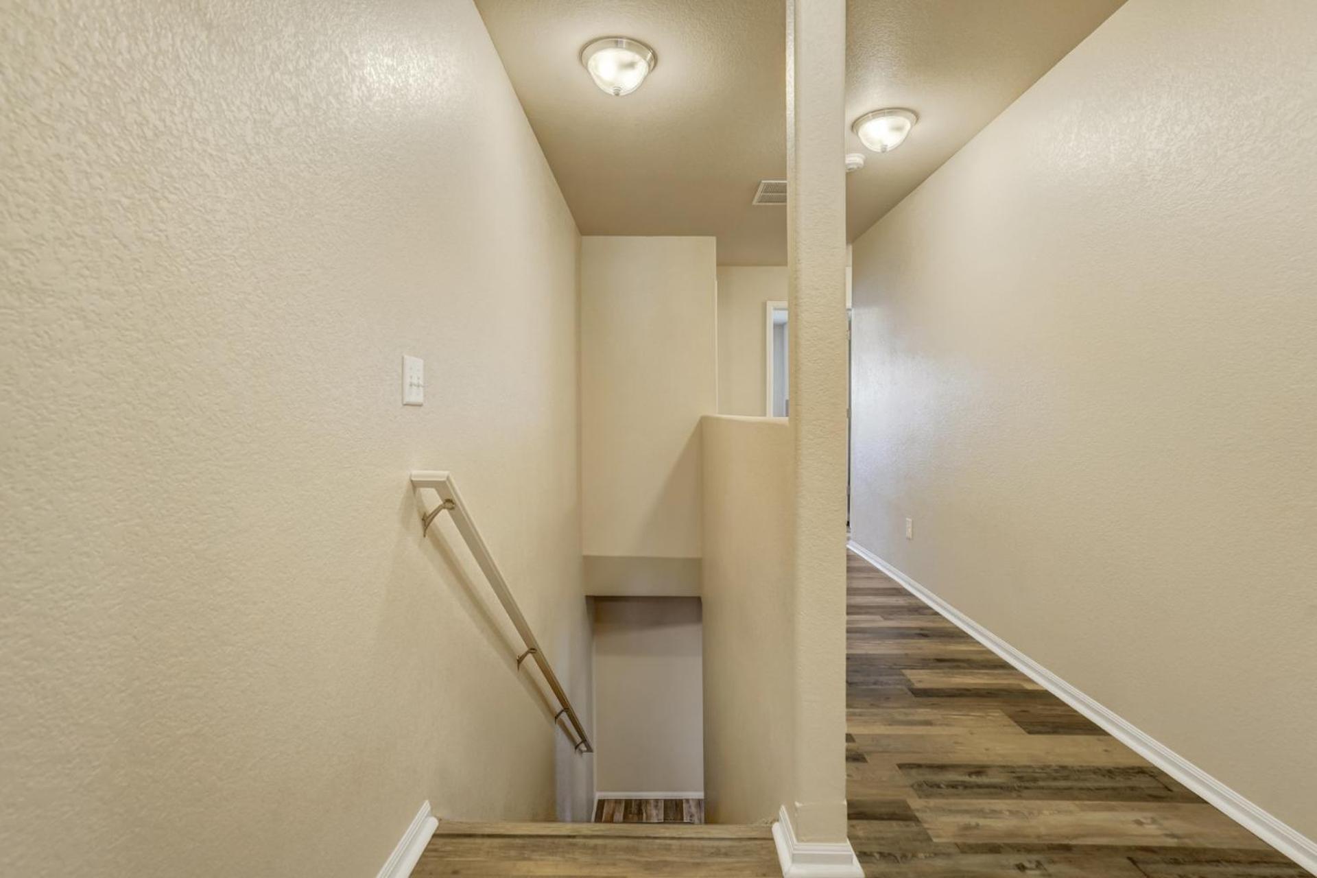 Painted Sky Corporate Oasis-mountain View-king Bed *
