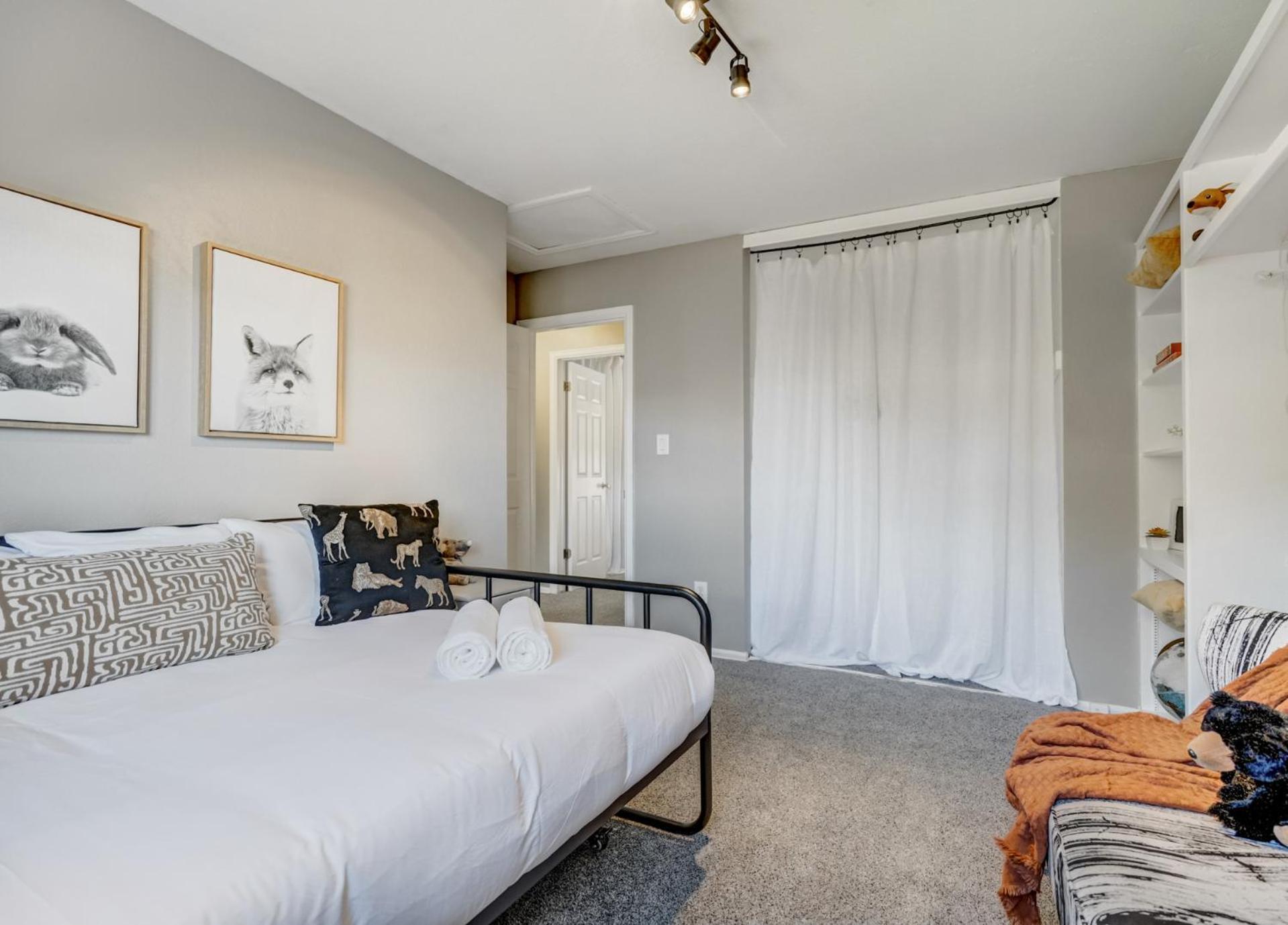 Mid-stay - Mountain View - Pets Ok - By Nestago Colorado Springs
