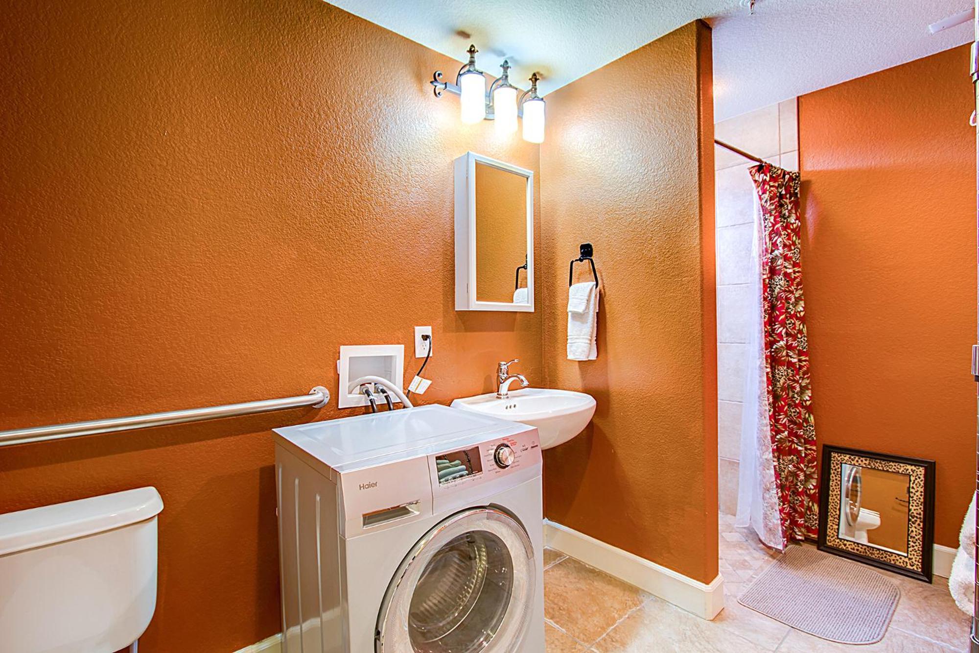 Fully Furnished Downtown - Pet Friendly! Holiday home Colorado Springs