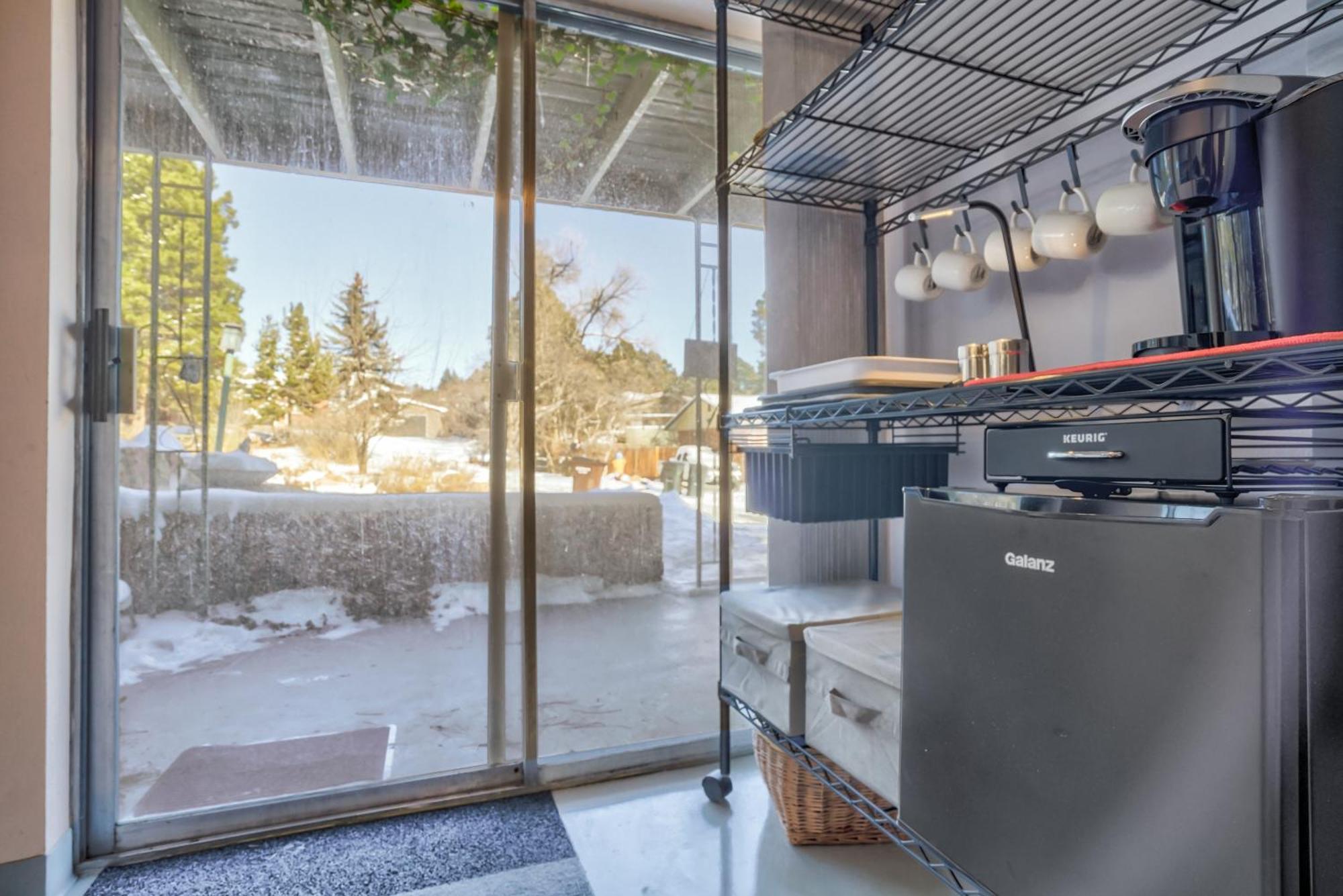 Apartment Cozy Ground Floor - Pet Friendly - Work Space *