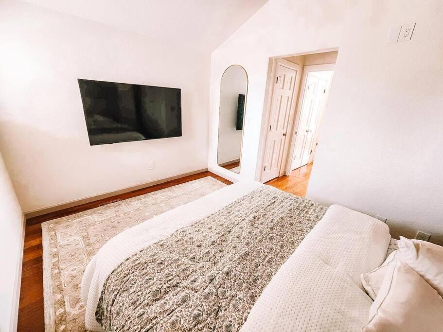Luxury Living Near Gog Northwest *