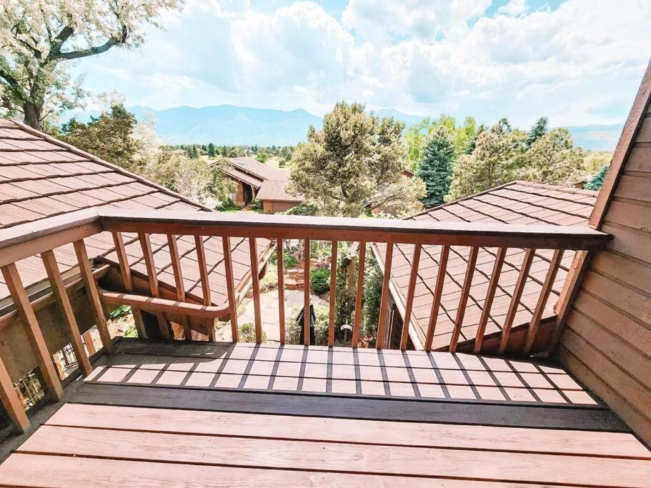 Luxury Living Near Gog Northwest Villa Colorado Springs