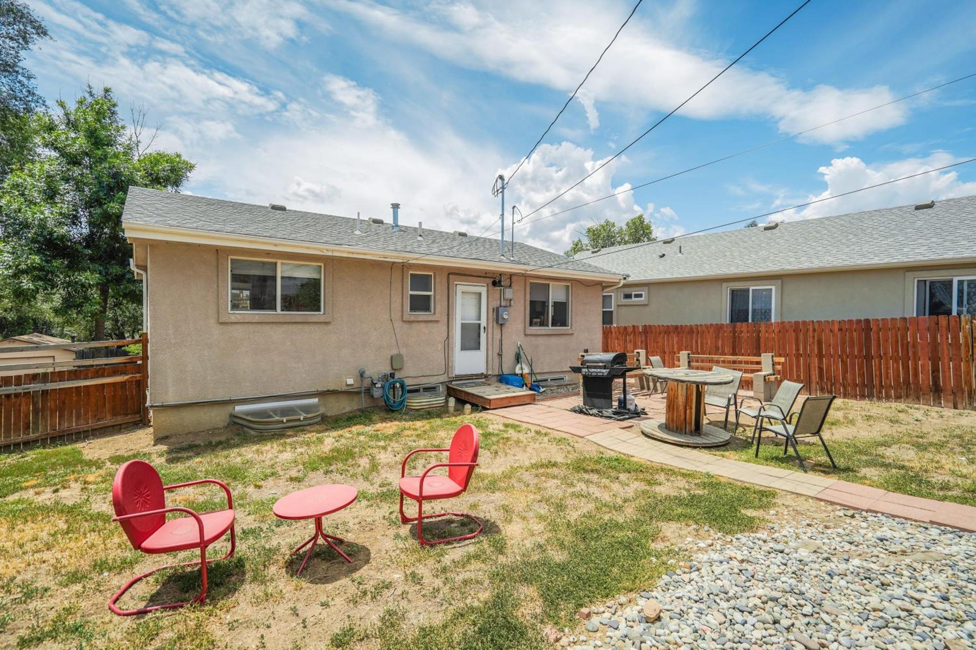 Trail Climb - Chic Downtown Bbq Scenic Holiday home *