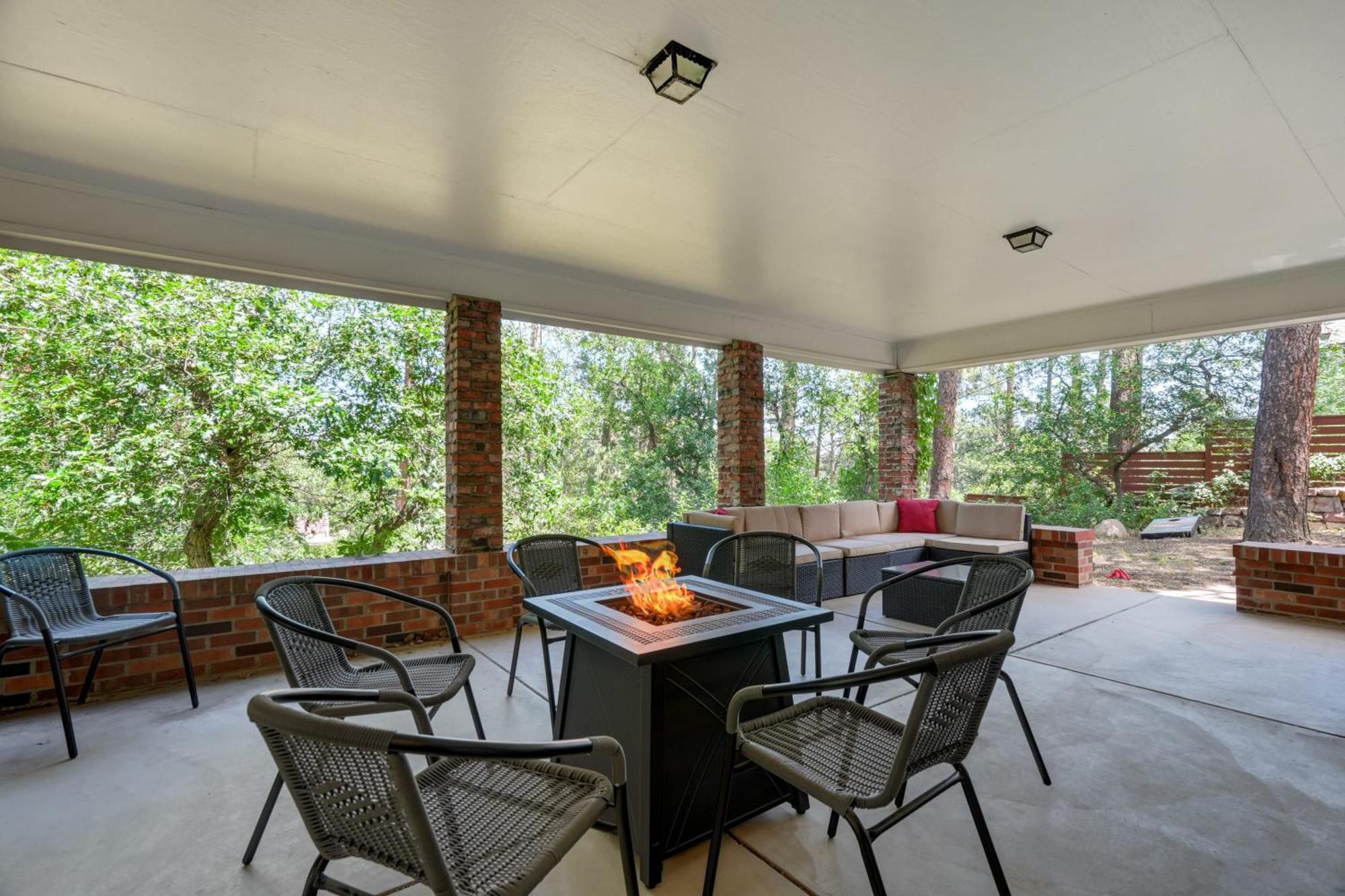 Holiday home Canopy Springs Game & Covered Outdoor Oasis Colorado Springs